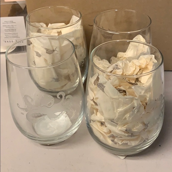 tommy bahama set of 4 glasses